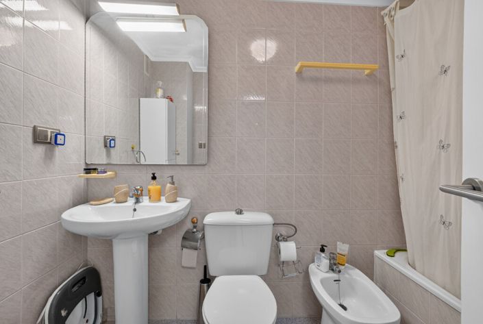 Image No.10-3 Bed Apartment for sale