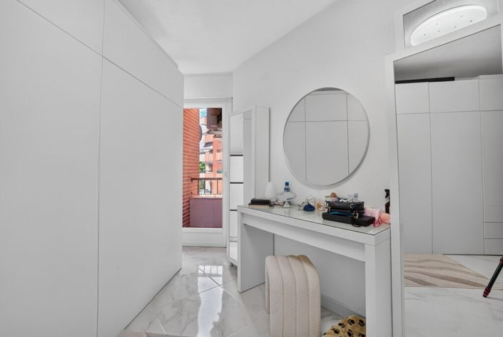 Image No.12-3 Bed Apartment for sale