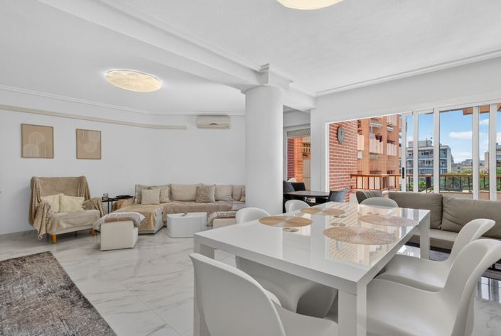 Image No.15-3 Bed Apartment for sale