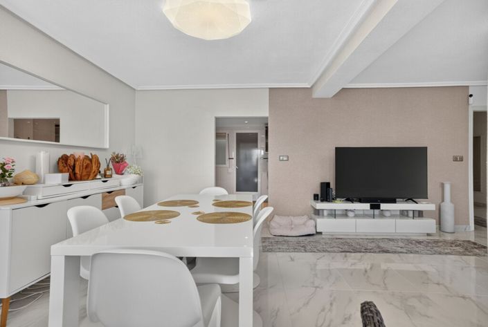 Image No.18-3 Bed Apartment for sale