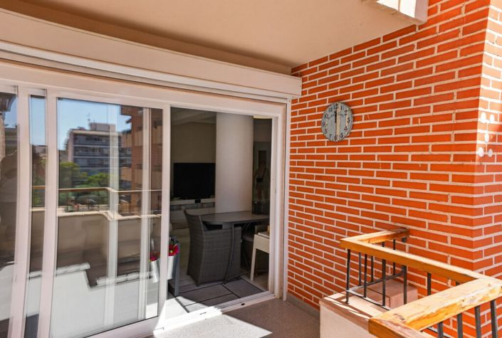 Image No.24-3 Bed Apartment for sale