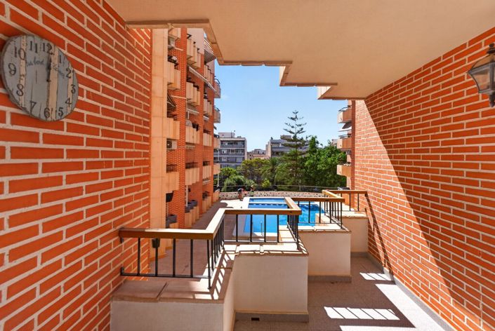Image No.25-3 Bed Apartment for sale