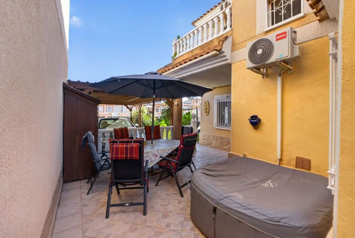 Image No.29-3 Bed Villa for sale