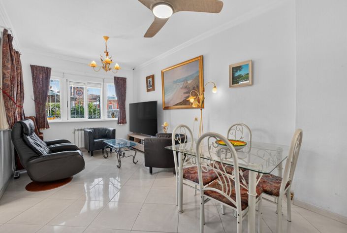 Image No.8-3 Bed Villa for sale