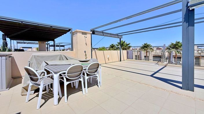 Image No.27-3 Bed Property for sale