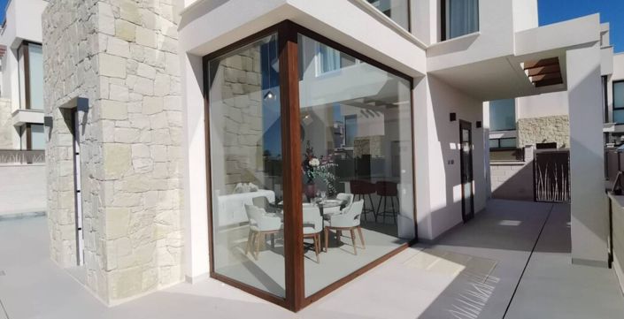 Image No.14-3 Bed Villa for sale