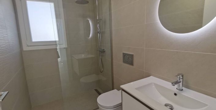 Image No.27-3 Bed Villa for sale
