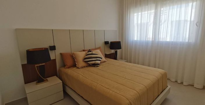 Image No.28-3 Bed Villa for sale