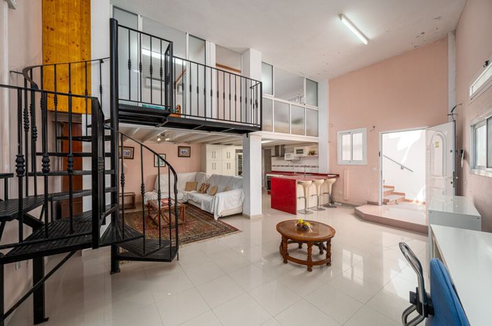Image No.42-5 Bed Villa for sale