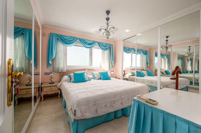 Image No.5-5 Bed Villa for sale