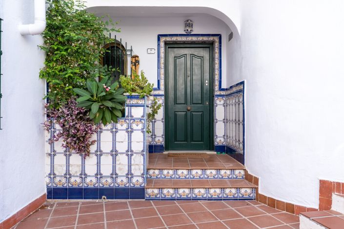 Image No.30-3 Bed Townhouse for sale