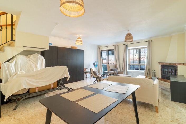 Image No.6-3 Bed Townhouse for sale