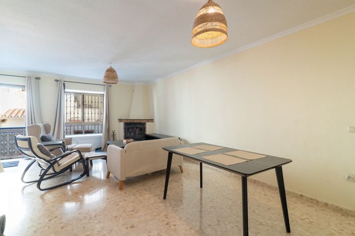 Image No.7-3 Bed Townhouse for sale
