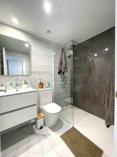 Image No.22-2 Bed Property for sale
