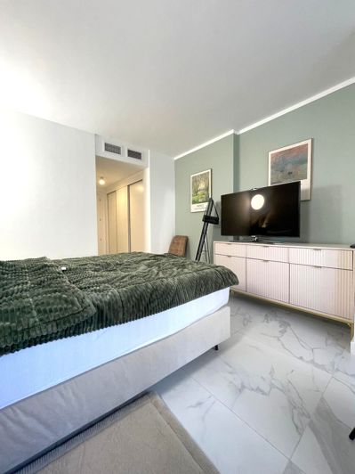 Image No.33-2 Bed Property for sale