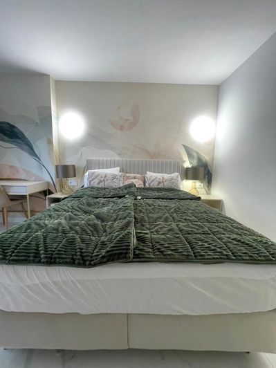 Image No.35-2 Bed Property for sale