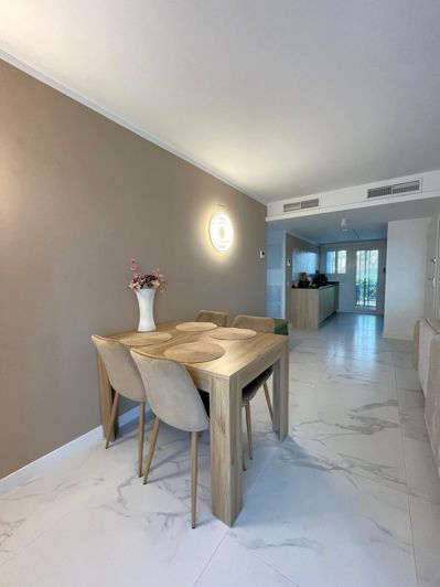 Image No.7-2 Bed Property for sale