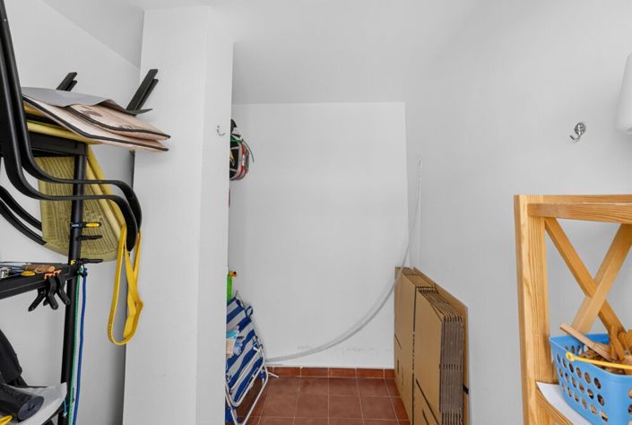 Image No.20-2 Bed Property for sale