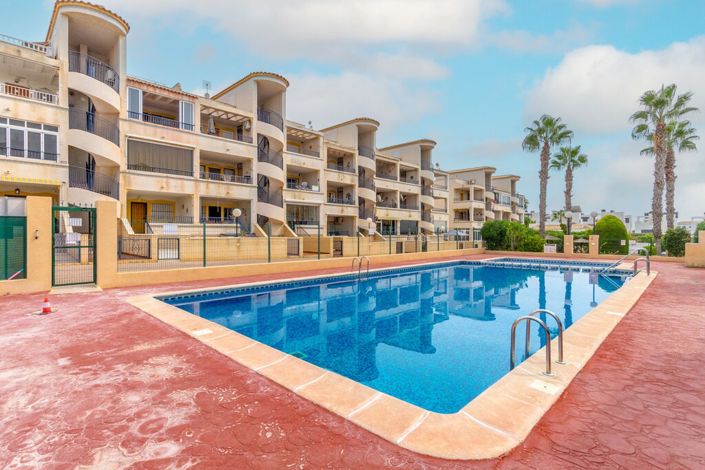 Image No.27-2 Bed Property for sale