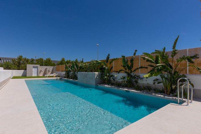 Image No.31-3 Bed Property for sale