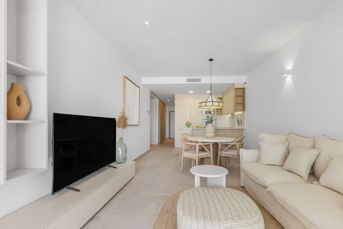 Image No.8-3 Bed Property for sale