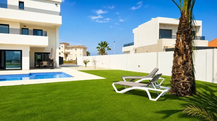 Image No.3-5 Bed Villa for sale