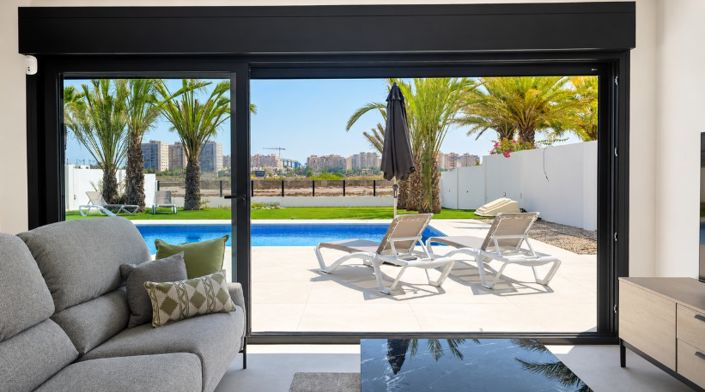 Image No.8-5 Bed Villa for sale