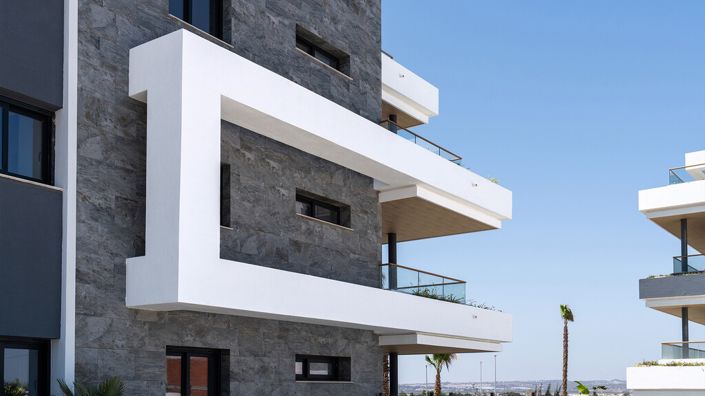 Image No.13-3 Bed Property for sale