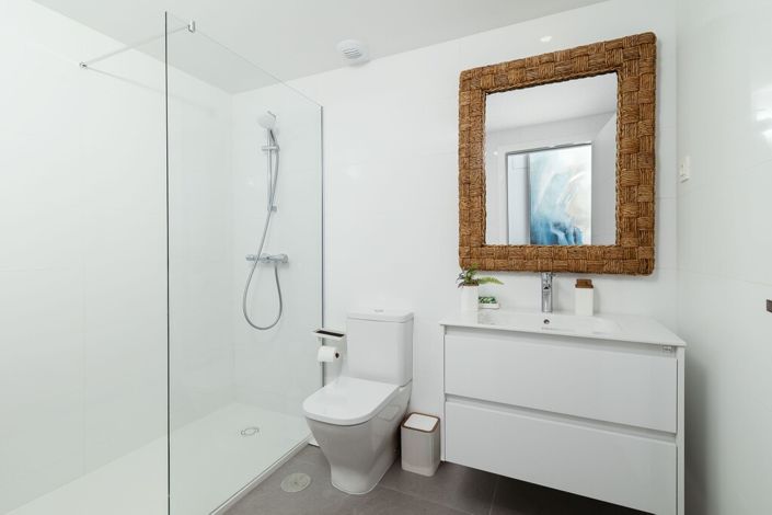 Image No.11-3 Bed Apartment for sale
