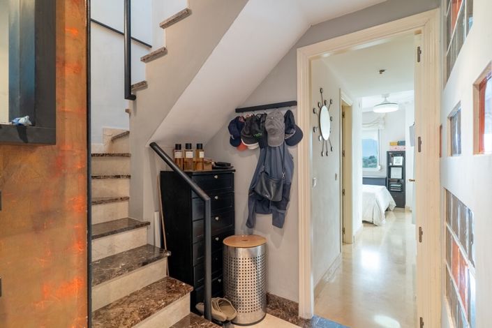 Image No.14-3 Bed Property for sale