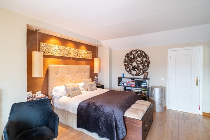 Image No.20-3 Bed Property for sale