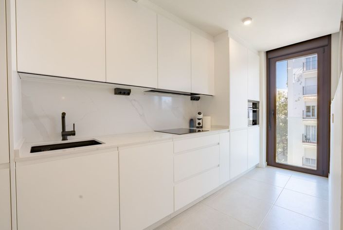 Image No.9-3 Bed Apartment for sale
