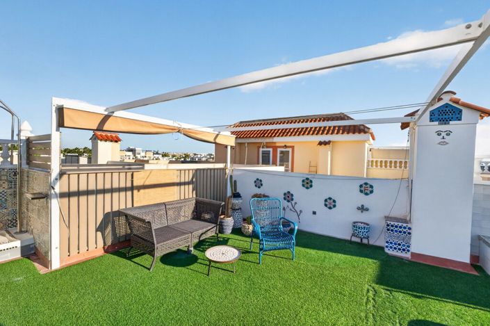 Image No.24-2 Bed Property for sale