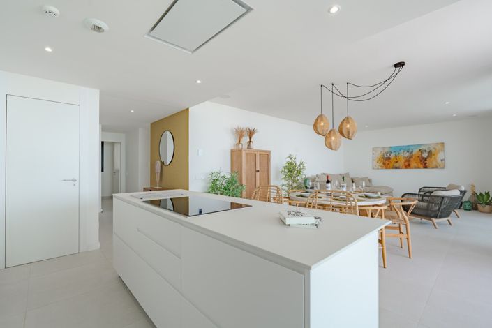 Image No.24-3 Bed Apartment for sale