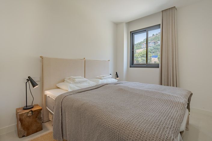 Image No.27-3 Bed Apartment for sale