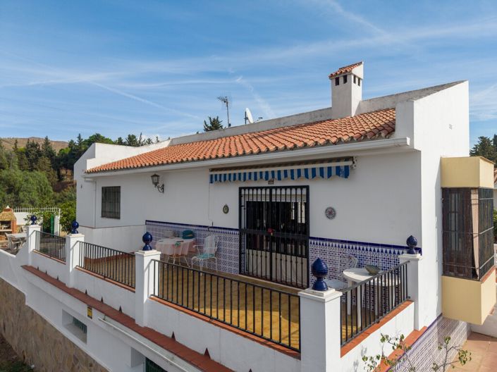 Image No.10-3 Bed Villa for sale