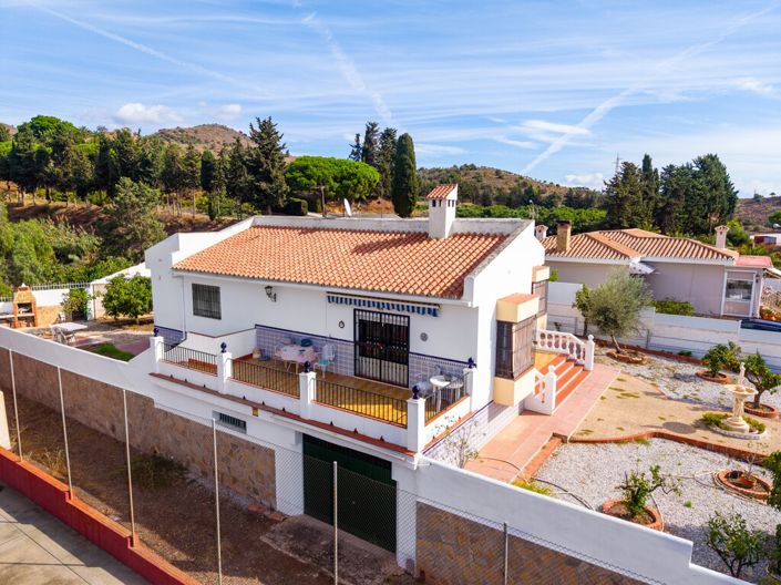 Image No.12-3 Bed Villa for sale