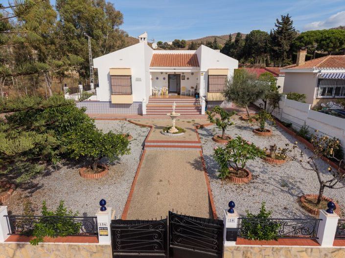 Image No.2-3 Bed Villa for sale