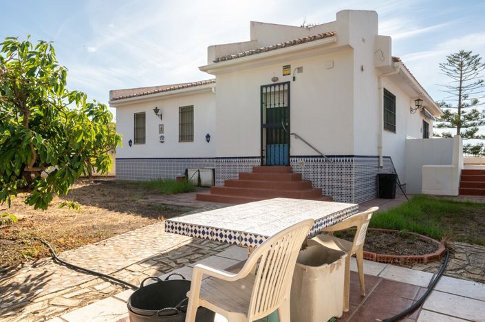 Image No.28-3 Bed Villa for sale