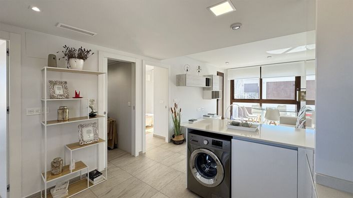 Image No.4-2 Bed Property for sale