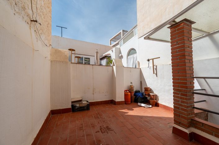 Image No.11-3 Bed Townhouse for sale