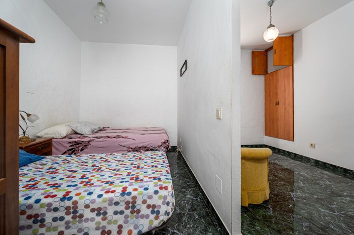 Image No.16-3 Bed Townhouse for sale