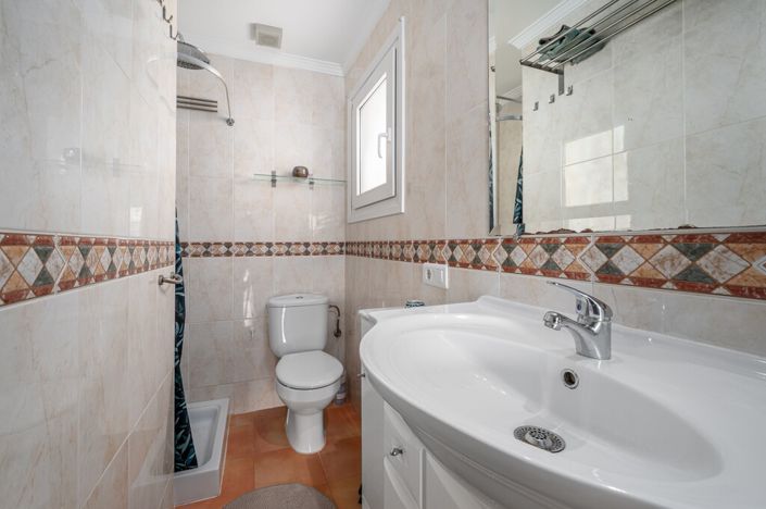 Image No.11-2 Bed Apartment for sale