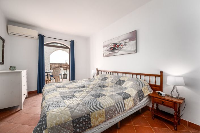 Image No.16-2 Bed Townhouse for sale