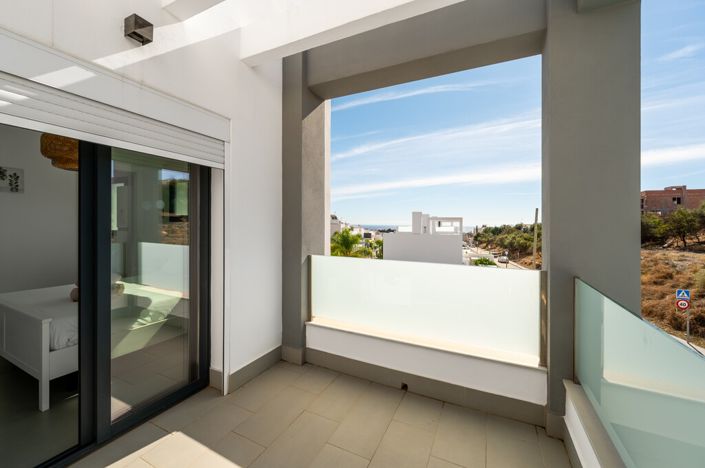 Image No.14-3 Bed Villa for sale