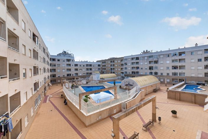 Image No.23-1 Bed Apartment for sale