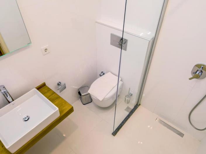 Image No.14-4 Bed Villa / Detached for sale