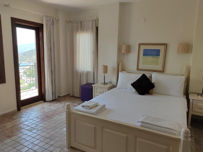 Image No.15-4 Bed Villa / Detached for sale