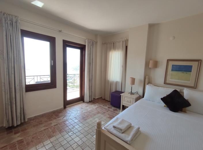 Image No.5-4 Bed Villa / Detached for sale