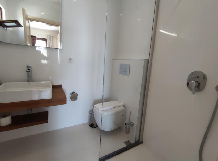 Image No.16-4 Bed Villa / Detached for sale